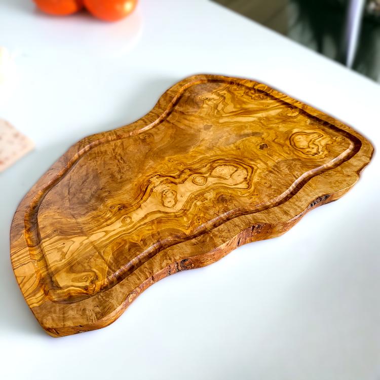 Irregular shape cutting board with groves 45 cm